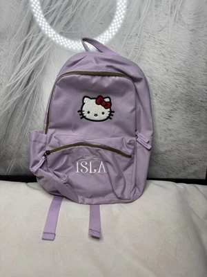 Pottery Barn Colby 纯色小号背包 - Monogram “Isla” - Hello Kitty — 第 1/4 张图片