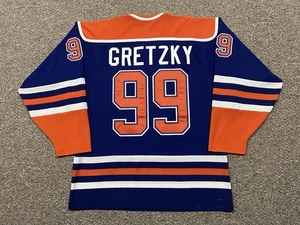 Wayne Gretzky - Edmonton Oilers - 1985-86 CCM Heroes of Hockey Jersey sz Medium - Picture 1 of 13
