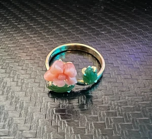 Vintage rosa Jade Koralle Blatt Blume 18K GF Gold Ring 2,02 g - Bild 1 von 5