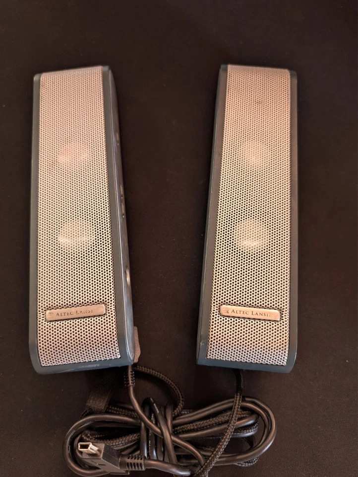 Altec Lansing XT1 USB Portable Laptop Speakers w/ AUX Input Compact Slim Pair - Image 1 of 3