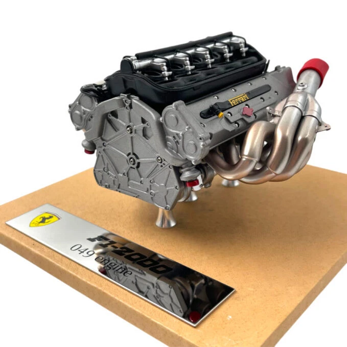 Modellino Motore Amalgam 1/8 Ferrari F1 2000 V10 3.0 Schumacher - Barrichello - Immagine 1 di 4