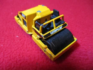 1997 Matchbox Caterpillar Road Roller Die Cast 3" Long Yellow - Picture 1 of 6