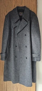 Nice Vintage Mens 44 Reg Botany 500 Gray Heavy Wool Dress Coat Button Front - Picture 1 of 4