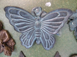 heurtoir , frappe porte en bronze patiné , un papillon . - Photo 1/4