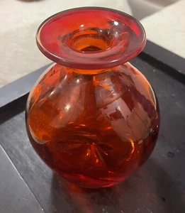 VINTAGE MCM 7.35” RAINBOW GLASS RED AMBERINA LIP PINCHED DIMPLED BOTTLE HEAVY - Picture 1 of 1