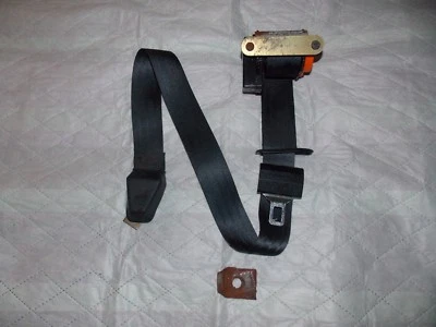 96英尺道奇Ram 2500 Van LH第三排安全带收回器黑色原始设备制造商 — 第 1/4 张图片