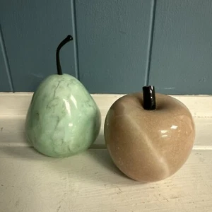 Vintage Hallmark Pair Of Marble APPLE AND PEAR DECOR Chic FARMHOUSE Table Taiwan - Picture 1 of 5