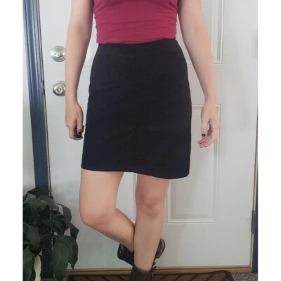 Minifalda de gamuza negra años 90 Foto 1 de 4