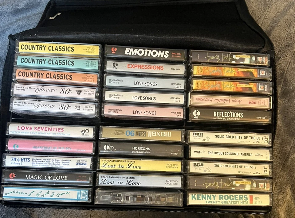 Cassette Lot Of 29 70’s Easy Listening , Love Songs , Club Published Titles Foto 1 de 3