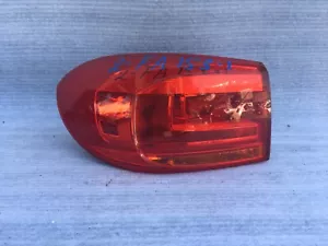 2012-2016 Volkswagen Tiguan left taillight OEM - Picture 1 of 7