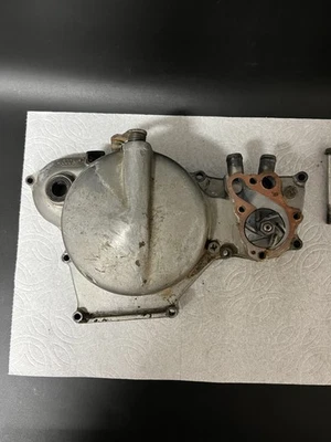 1997 96-02 Honda CR80R Right Crankcase Cover with Water Pump OEM 11330-GBF-J20 - Image 1 of 4