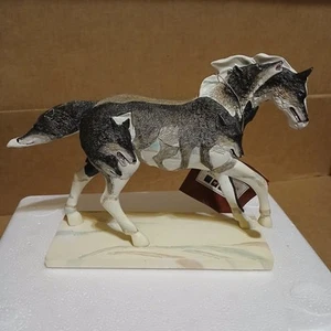 Trail of Painted Ponies Twilight Hunters Artículo No. 12262 Figura Caballo Lobos - Imagen 1 de 8
