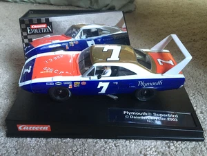 Carrera Plymouth Roadrunner Superbird No. 7 - 1/32 EVOLUTION Slot Car 2003 - Picture 1 of 10