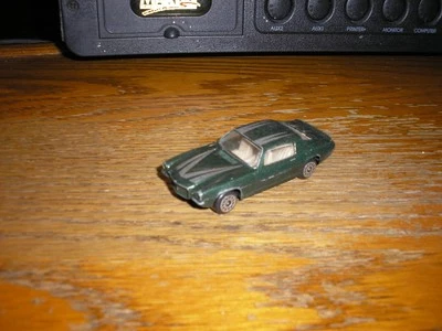 BONITO PARACHOQUES DIVIDIDO VINTAGE sin marca Chevy Camaro SS RS Z-28 verde libre SH Foto 1 de 4