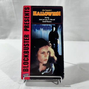 John Carpenters Halloween - Blockbuster Presents VHS - Pre-Owned - Bild 1 von 3