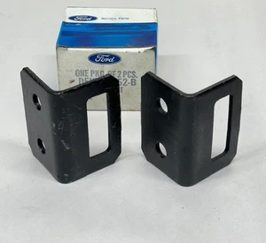 NOS Ford D5UZ-17752-B Front Bumper Mounting Brackets – Pair – 1975–91 Econoline - Picture 1 of 4