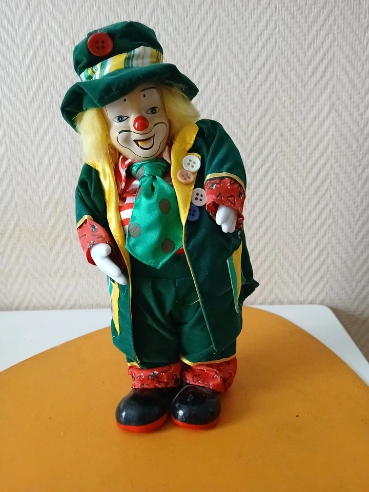 Automate clown musical en porcelaine - Photo 1/1