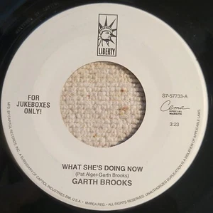 Garth Brooks "What She's Doing Now / Friends In Low Places" weak VG+ - Picture 1 of 3