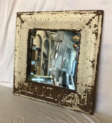 Techo de hojalata recuperado decorativo de colección Shabby 23" sq. Espejo de metal Chic Old 785-25B Foto 1 de 4