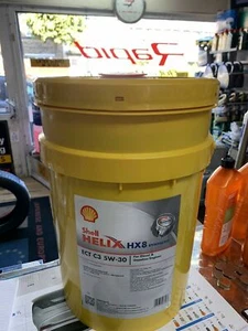 Shell Helix HX8 5W-30 Fully Synthetic Car Engine Oil 20 Litres 20L BMW - Picture 1 of 4