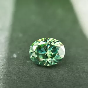 3x5~10x14 mm colore verde VVS1 pietra moissanite sciolta ovale con certificato GRA - Foto 1 di 9