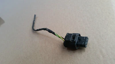 BMW E60 LCI E90 X3 E83 X5 E70 E87 E92 PDC PARKING SENSOR WIRING CONNECTOR PLUG - Image 1 of 2