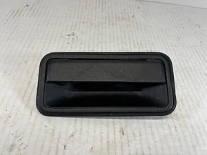 1995-1999 CHEVY TAHOE SUBURBAN DRIVER SIDE REAR DOOR HANDLE OEM 15742233 - Bild 1 von 5