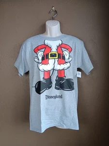 NWT Disney Parks Disneyland Resort Men's Santa Claus Christmas Shirt Size M - Bild 1 von 4