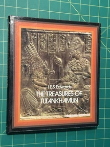 THE TREASURES OF TUTANKHAMUN by I. E. S. Edwards [Hardcover with Dust Jacket] - Imagen 1 de 7