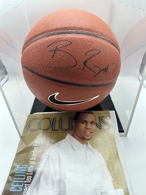 Baloncesto firmado por Roy, Nike Baloncesto 🏀 Con Nuevo Papel de la Estrella  Foto 1 de 4