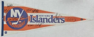 1984 NY Islanders Team Signed Pennant Mike Bossy Al Arbour Auto Frozen Pond Coa - Picture 1 of 12