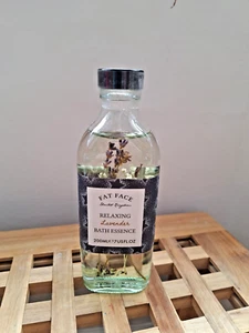 NEW FAT FACE Relaxing Lavender Bath Essence Bath Soak - 200 ml - Picture 1 of 3