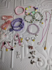Lote de joyas de Pascua collares, pendientes, anillos y pulseras para niñas - Imagen 1 de 11