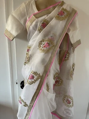 saree with stitched blouse - Изображение 1 из 4