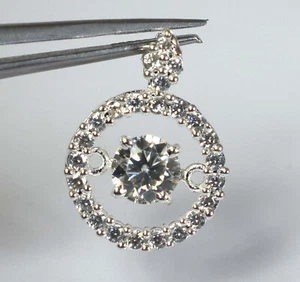 Bianco Diamante Solitario Rotondo 1.05 KT / 6 MM Certificato Ciondolo - Foto 1 di 8