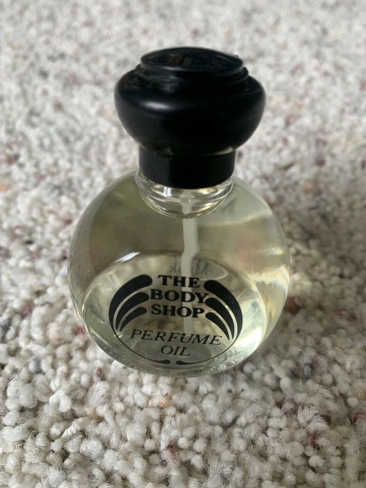 The body shop PERFUME OIL - WHITE MUSK LARGE 30 ML. SIZE OLD FORMULATION - Image 1 of 1