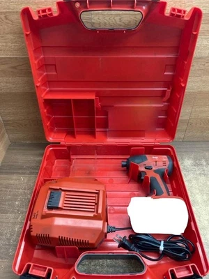 HILTI SID 4-A22 Avvitatore a percussione 22 Volt 1/4 esagonale senza fili SID... - Immagine 1 di 4