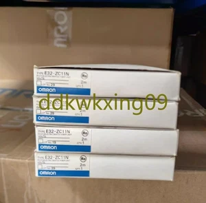 1PZ NUOVO IN SCATOLA Omron Fibra E32-ZC11N - Foto 1 di 4