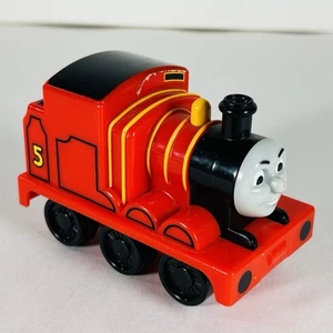 Thomas the Train Pull Back James Kunststoff Rollspielzeug Druckguss rot Gullane - Bild 1 von 8