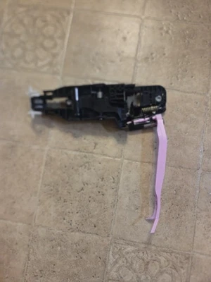 Ручка задней наружной двери и внутренняя для Corolla Cross 2022-2024 годов выпуска - Изображение 1 из 4