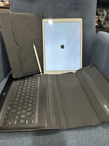 (Bundle) Apple Pencil + Apple iPad Pro 12.9” Cellular WiFi 128GB (ML2J2X/A) - Picture 1 of 9