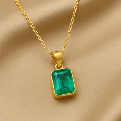 Eleganter Smaragd Anhänger als Geschenk Silberschmuck vergoldet Geburtsstein ... - Bild 1 von 4