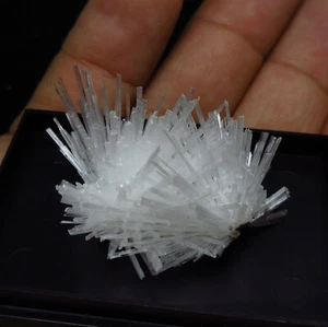 Scolecite mounted in display boxes (non precious natural stone) # 8254 - Picture 1 of 7