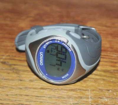 OMRON HR-210 | Monitor de frecuencia cardíaca Reloj digital Calorías Cronómetro Foto 1 de 4