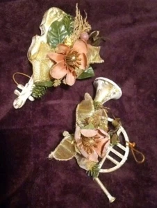 Set of 2 Vintage Handmade Christmas Ornaments Wooden Guitar & Horn - Picture 1 of 3