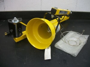 FOSTORIA DOCK INCANDESCENT WORK LIGHT DKL-40VA-A 120VOLT NOB - Picture 1 of 6