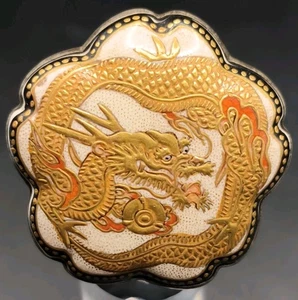 Antike Satsuma Keramik Gürtelschnalle mit Gold Drache, 19. Jh. Meiji Zeit   - Bild 1 von 12