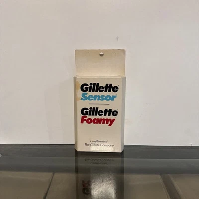 Sensor Gillette años 90 y Gillete espuma Foto 1 de 4