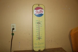 Vintage 1955 Pepsi Cola Soda Pop 27" geprägtes Metall Thermometer Schild funktioniert - Bild 1 von 12