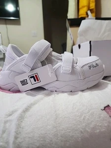 White fila Unisex Kids Sandles Perfect Summer Holidays Strap Size Uk 12 - Picture 1 of 4